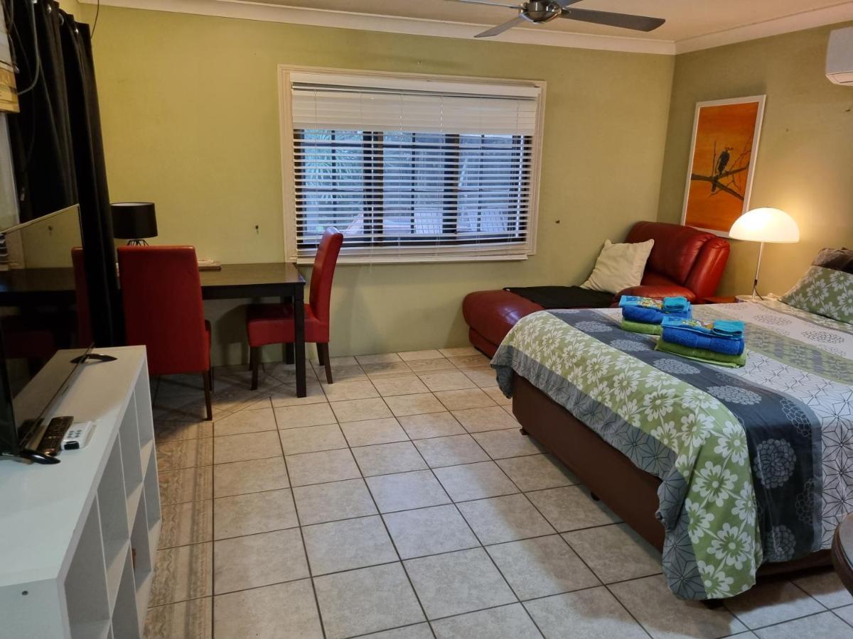 Homestay At Julie'S Cairns Exterior foto
